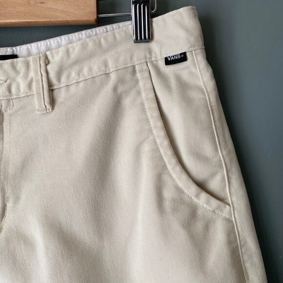 VANS Men's 32R White Ivory Chino Shorts Classic Skater Surfer Cotton Minimalist - Picture 8 of 11